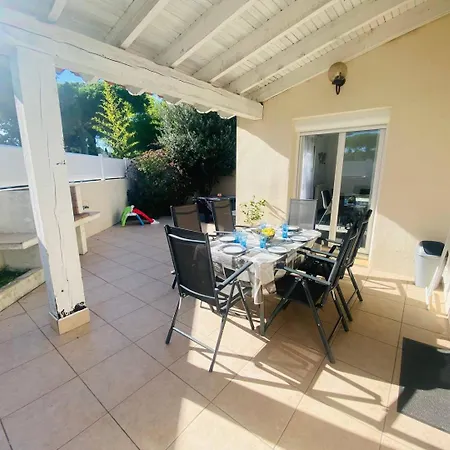 Villa Magnifique Avec De Nage