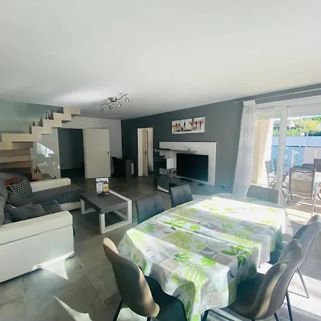 Magnifique Avec De Nage Villa *
